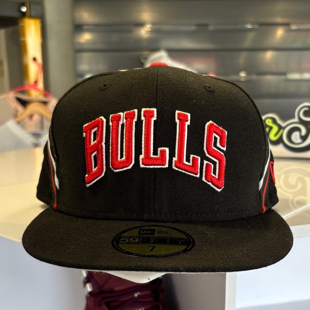 Black Bulls Hat